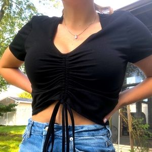 Size M Black Adjustable Crop Top